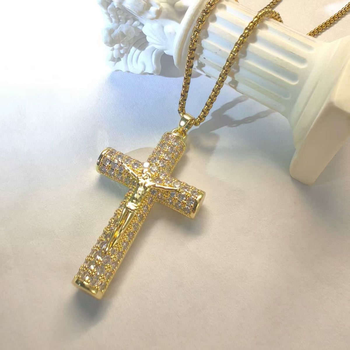✝️ 50% RABATT! ✨ Jesus-Kreuz-Anhänger (14K Vergoldet) – Spiritueller Schutz, Hochwertige Verarbeitung & Perfekt Als Bedeutungsvolles Geschenk 🎁