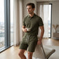 Zweiteiliges Sommer-Set für Herren aus Polohemd und Shorts