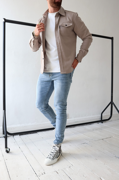 Chaqueta camisera con botones (Compre 2 y reciba el envío gratis)