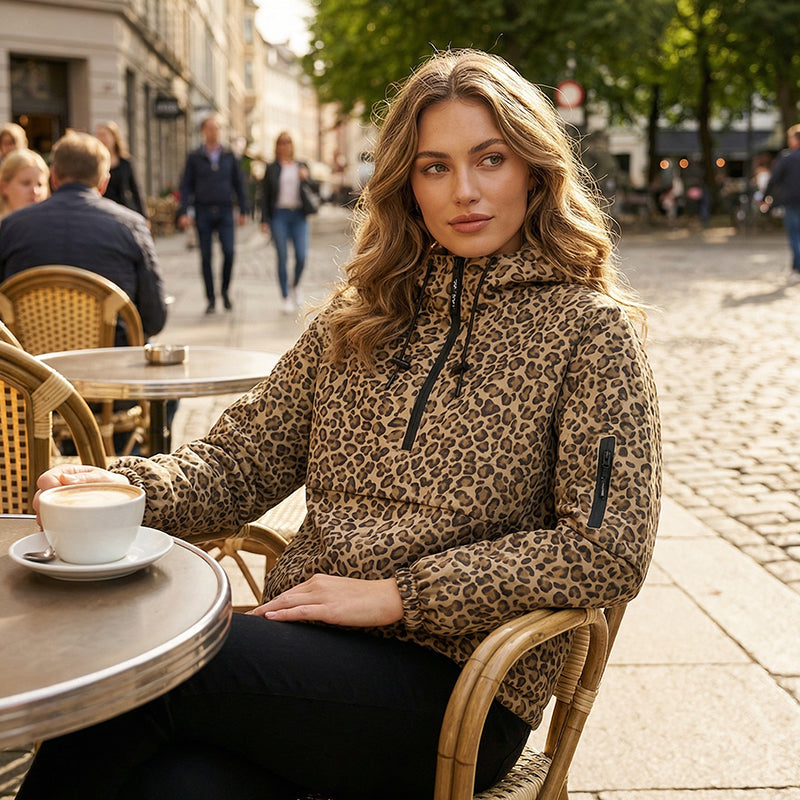 Kapuzenpullover mit Leopardenmuster und Kängurutasche