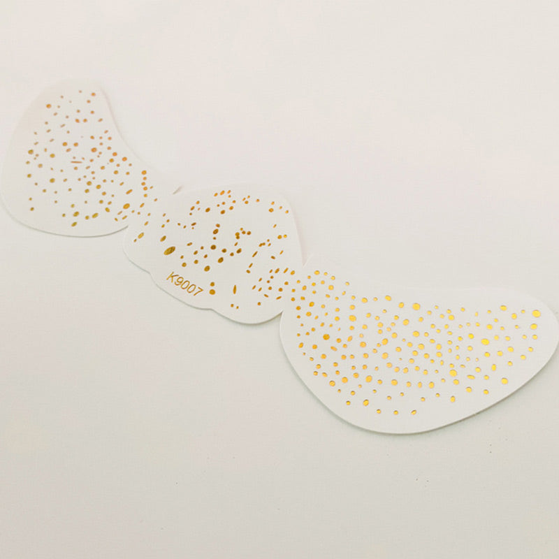 🌸✨ Zeitlich befristet: Kauf 1, bekomme 1 kostenlos 💖 Glitzernde Freckles Gesichtstätowierung Leicht schaffst du charmante Freckles, einen blendenden Look, perfekt für Feste und Feierlichkeiten, und fügst mehr Glamour zu deiner Gesichtsschmückung hinzu!