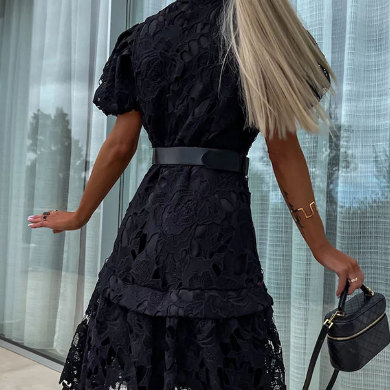 🌸👗Goddess Day Special Offer🎉 50% OFF! Women's Retro Short Sleeve Hollow Out Lace Dress - Elegante Spitze, Vintage-Charme, zeigen Sie Ihre einzigartige Attraktivität!