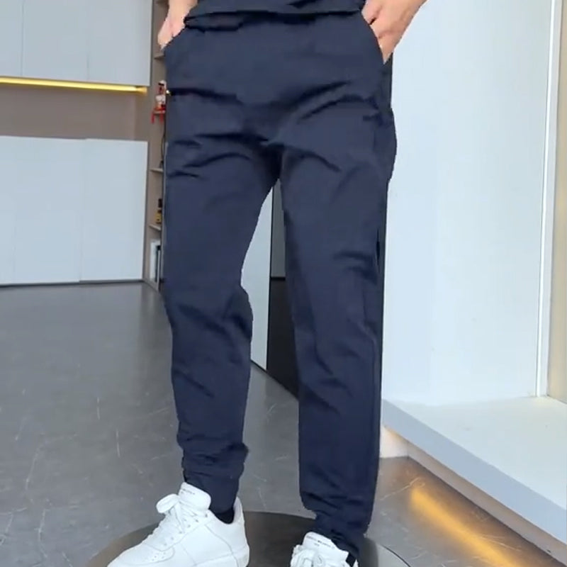 Set aus ultradünnem, atmungsaktivem Mesh-Sport-T-Shirt und langen Hosen