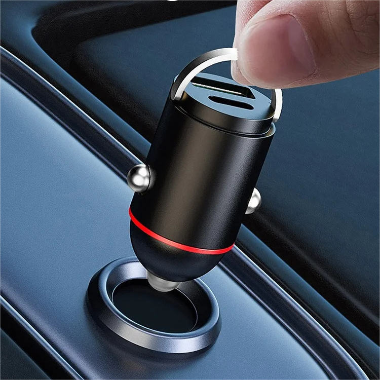 Kompaktes Schnellladegerät mit 2 Anschlüssen für das Auto