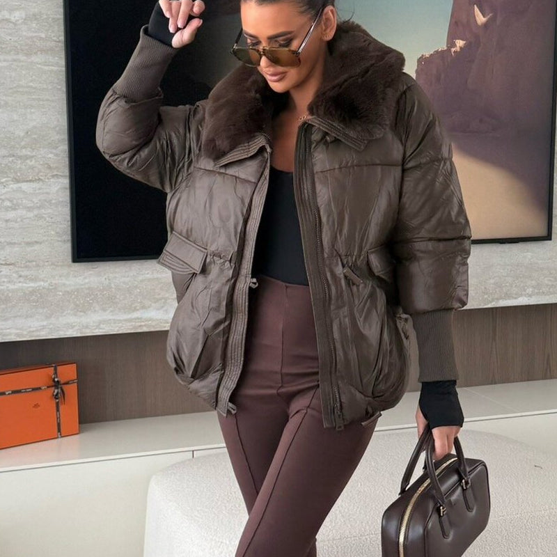 Stylische Damen-Pufferjacke mit Kunstfell-Kragen
