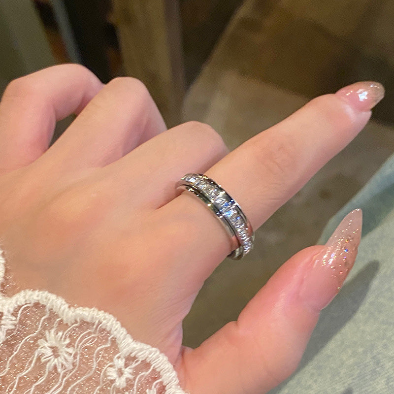 💖50 % Rabatt!💖Drehbarer Spinner-Ring aus Titanstahl mit Zirkonia