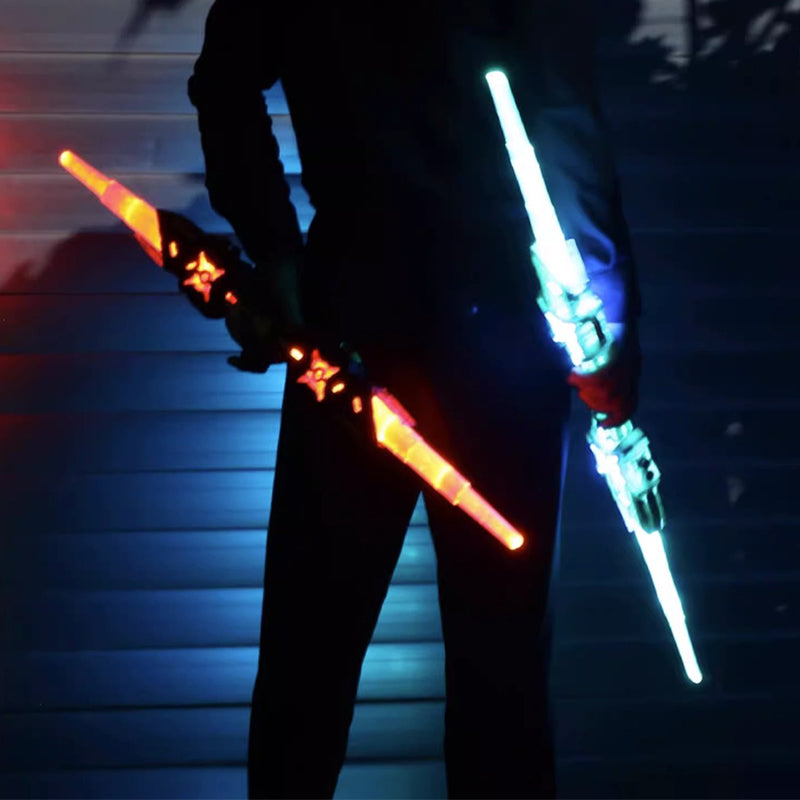 2-in-1-Lichtschwert mit einziehbarer Klinge und Soundeffekten