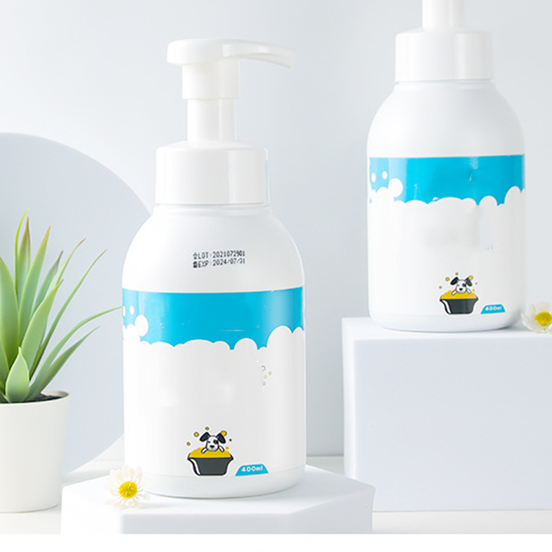 🐾 50% RABATT JETZT! 🔥 Sanfter Pflanzlicher Deo-Schaum für Haustiere - Neutralisiert Gerüche & Pflegt das Fell, Ideal für Zwischen den Bädern ✨