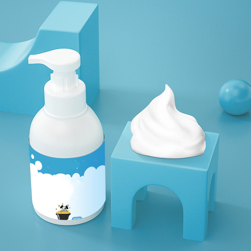 🐾 50% RABATT JETZT! 🔥 Sanfter Pflanzlicher Deo-Schaum für Haustiere - Neutralisiert Gerüche & Pflegt das Fell, Ideal für Zwischen den Bädern ✨
