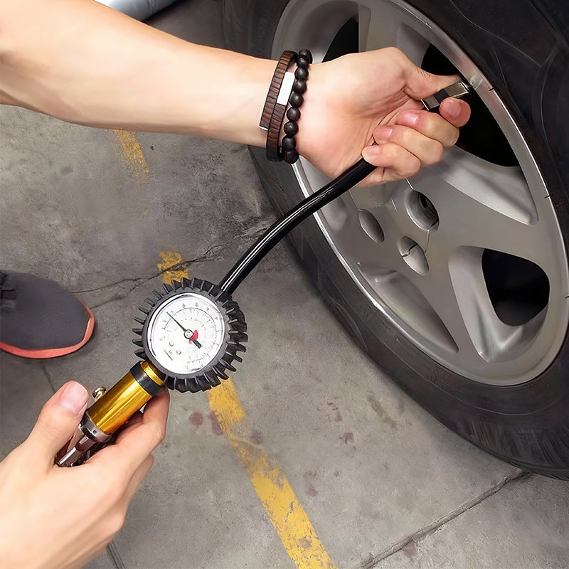 Reifendruckmesser mit Aufpumpfunktion (0-220 PSI)