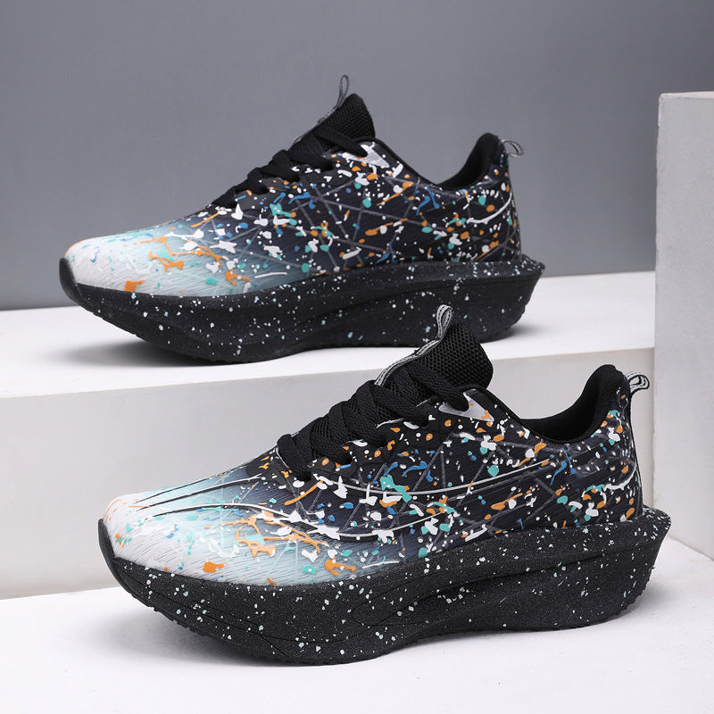 Lichtempfindliche Sneaker mit Spritzmuster