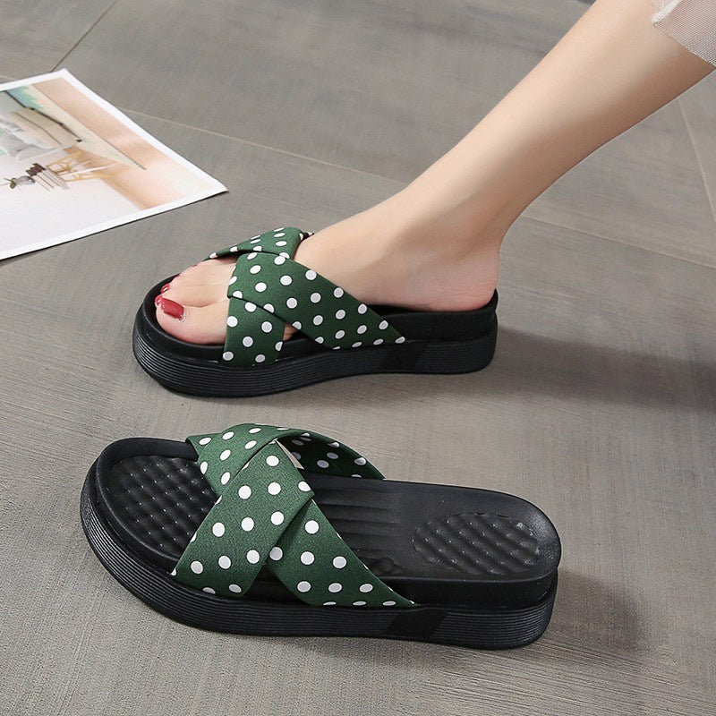 Damen-Slides mit gekreuzten Riemen und Polka-Dot-Muster
