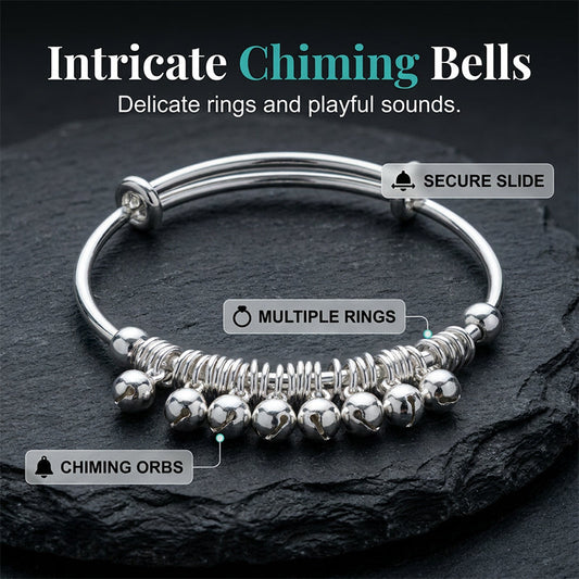 Verstellbares Armband mit silbernem Glöckchen-Anhänger